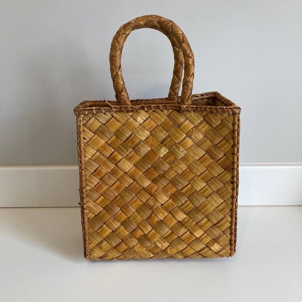 Woven Straw Tote Bag